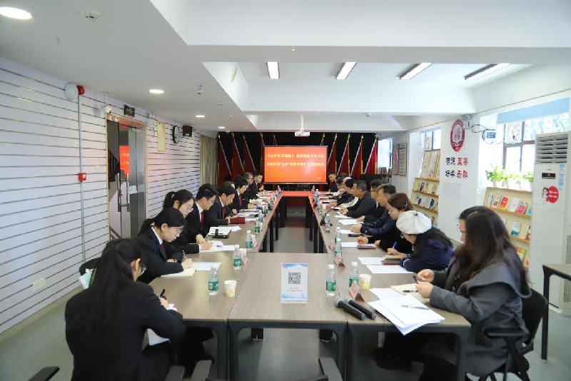 盐田法院到中英街开展“司法护航深港融合 消费提振合作共赢”“3.15”国际消费者保护日主题活动.png